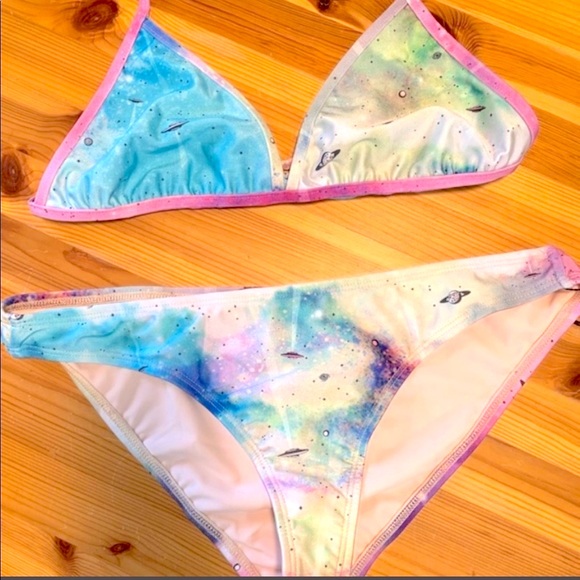 WILDFOX Space🪐Cadet Bikini 2-piece set- large - Picture 5 of 7